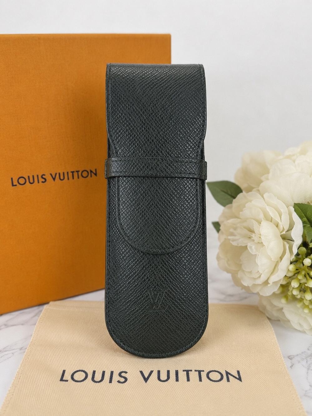 Louis Vuitton Taiga Etui Stylos Pen Case in box